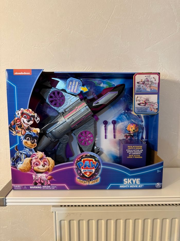 Avion Stella la super Pat Patrouille effets sonores et lumineux avec les mouvements