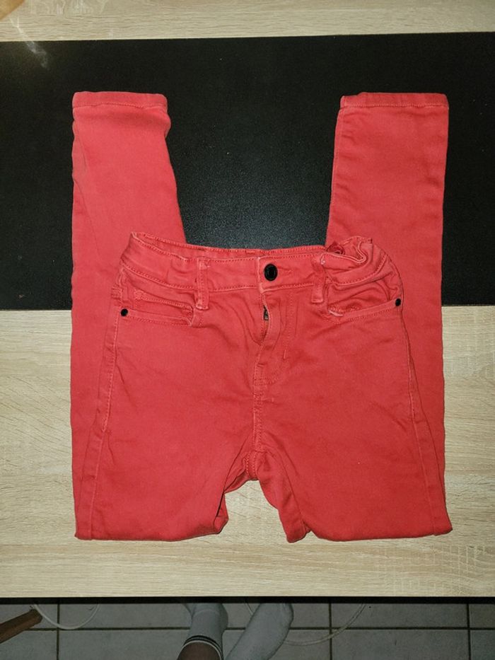 Pantalon rouge - photo numéro 2