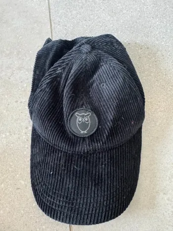 Casquette noire Knowledge cotton Apparel, très bon état, taille unique