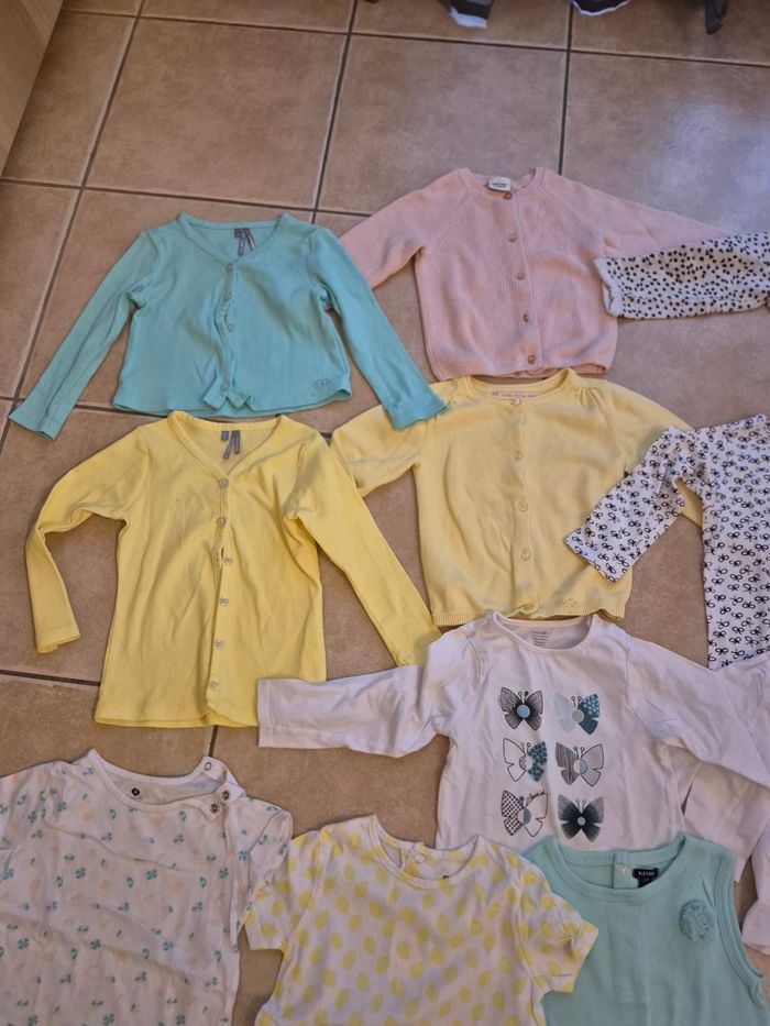 Lot hauts bébé - photo numéro 2