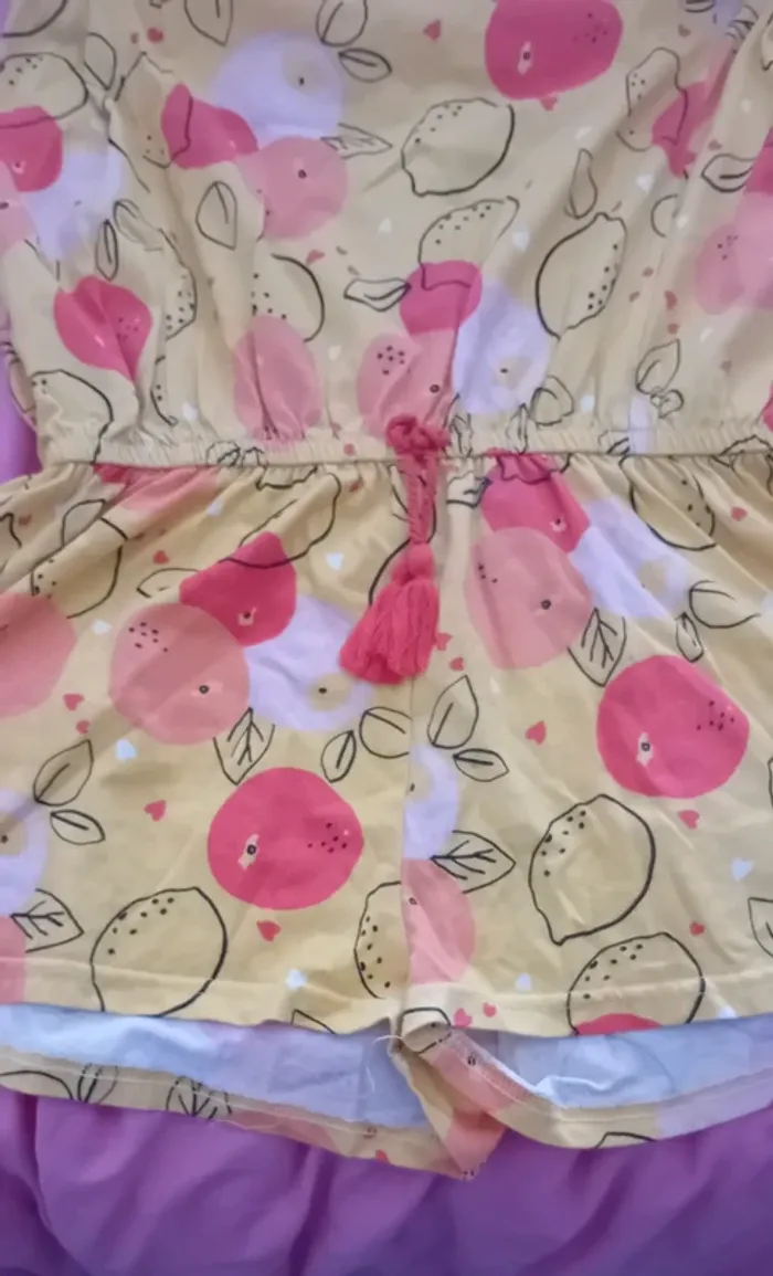 Très joli petit combi short 12 ans en parfait état - photo numéro 2