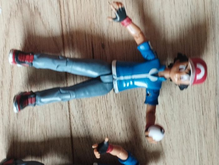 Lot pokémon Bandai et tomy Nintendo officiel - photo numéro 17