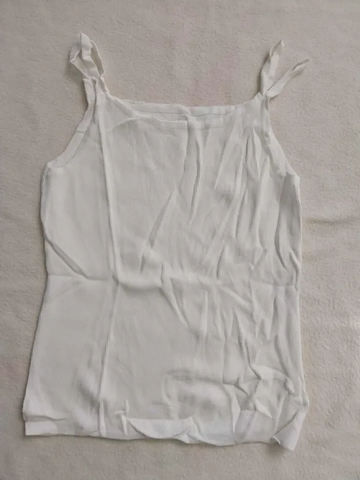 Haut blanc petite bretelle T36/38 - photo numéro 2