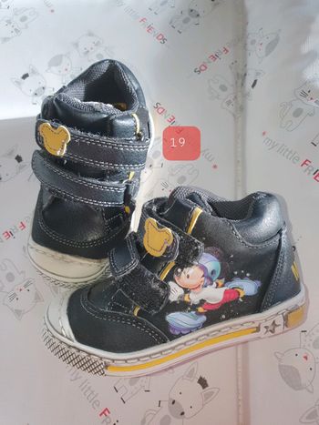 Chaussure 19