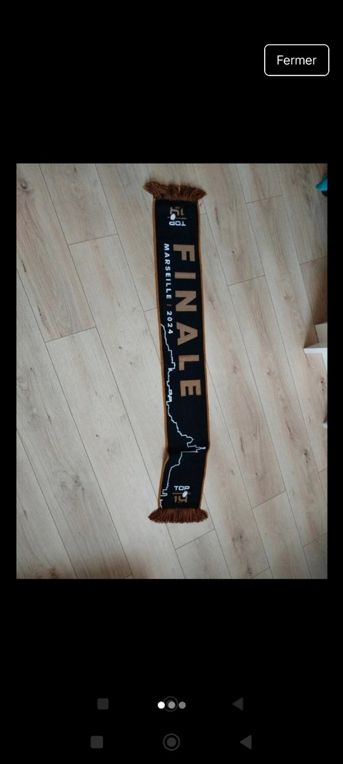 Écharpe neuve top 14