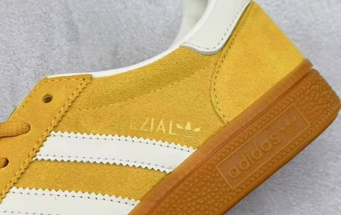 Baskets Adidas taille 42 - photo numéro 9