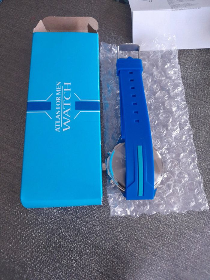 Montre neuve - photo numéro 4