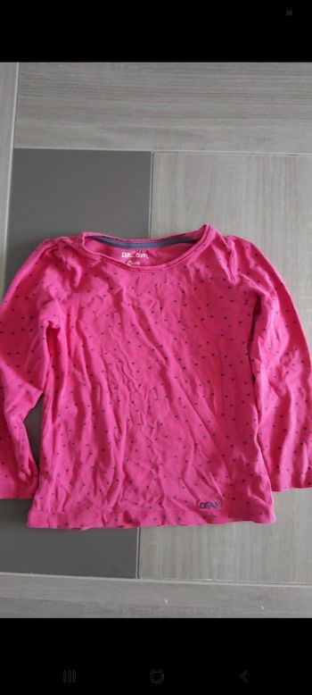 Sweat rouge  avec étoiles DPAM