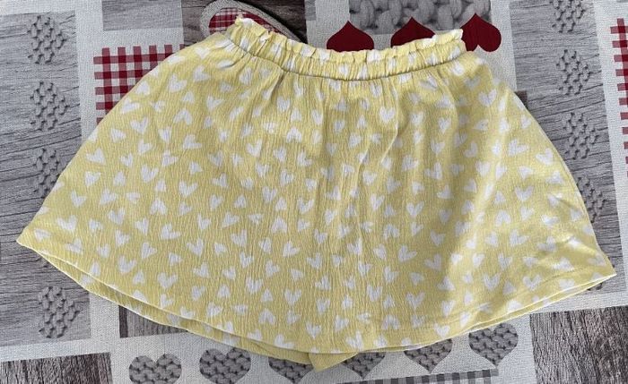 Jupe short jaune - 6 ans