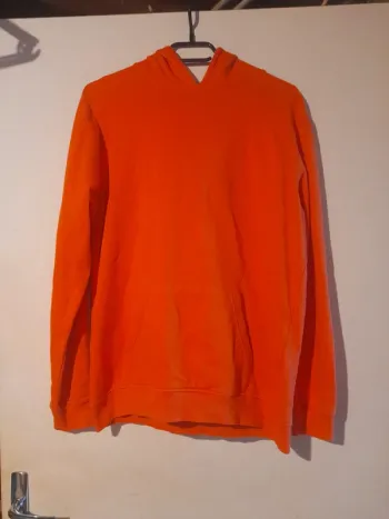 Sweat-shirt orange  16 ans
