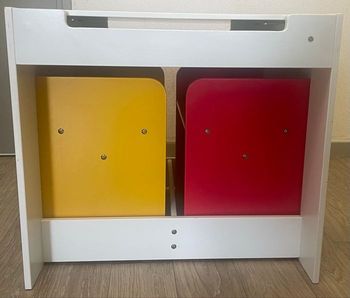 Table de jeux et ses 2 chaises encastrables Oxybul