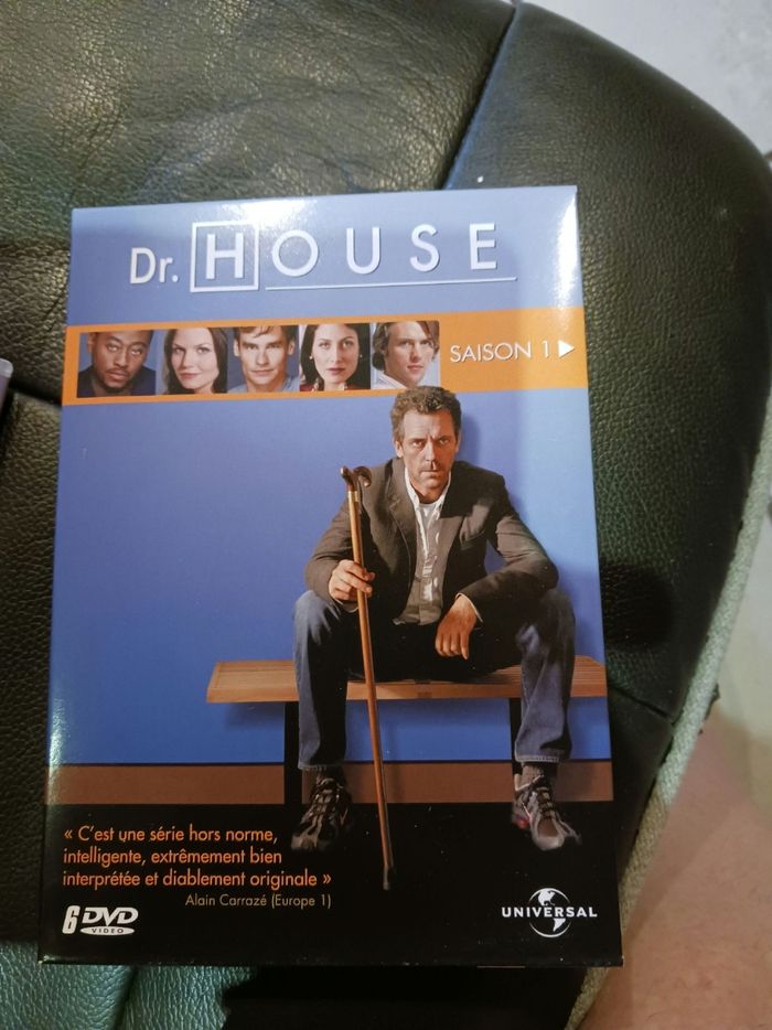 Lot de dvd Dr House - photo numéro 3