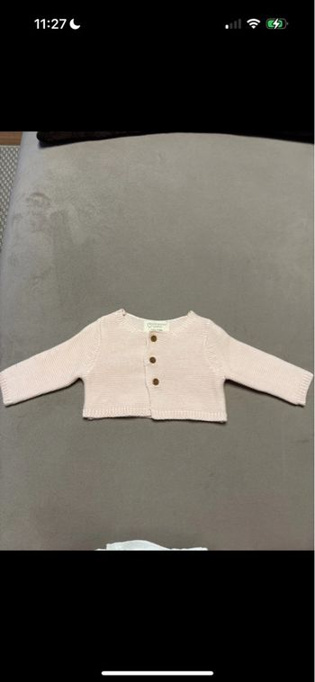 Pull rose bébé fille - Primark 3.4kg / Naissance