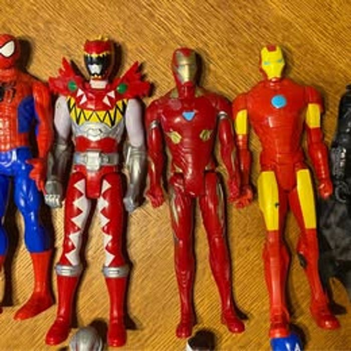 Lot 13 figurines Avengers Marvel 30 cm - photo numéro 2