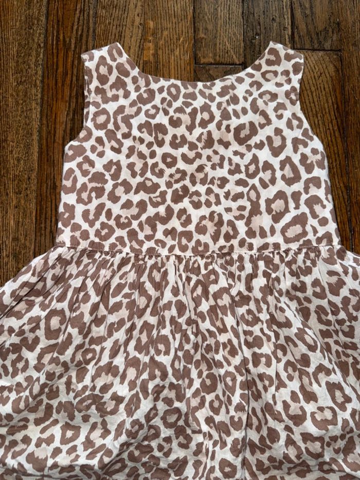 Robe bonton 3 ans (taille pas immense) - photo numéro 2