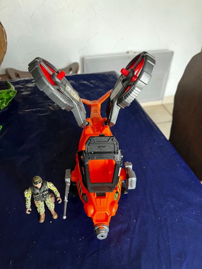 Hélicoptères - photo numéro 2