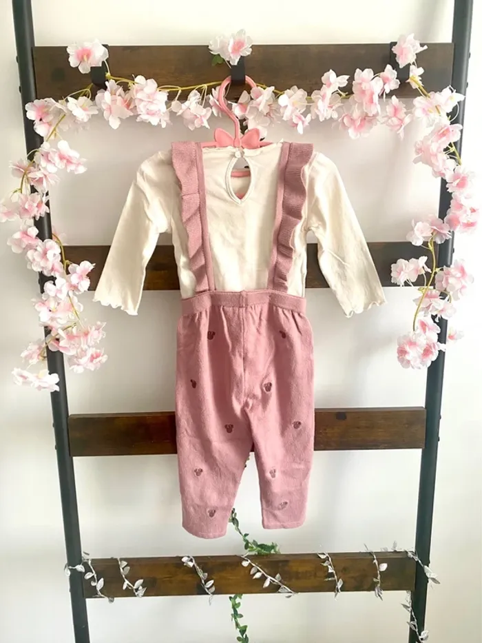 Ensemble Minnie salopette et t-shirt manches longue Disney taille 18 mois excellent état - photo numéro 2