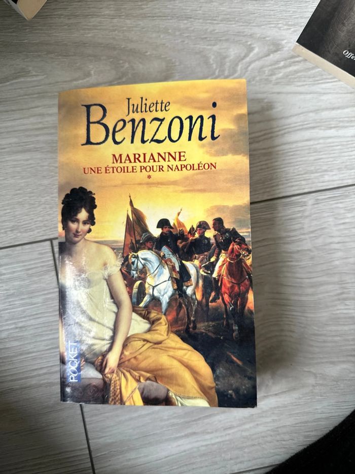 Livre Marianne une étoile pour Napoléon