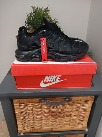 Nike air max plus hall black 3
