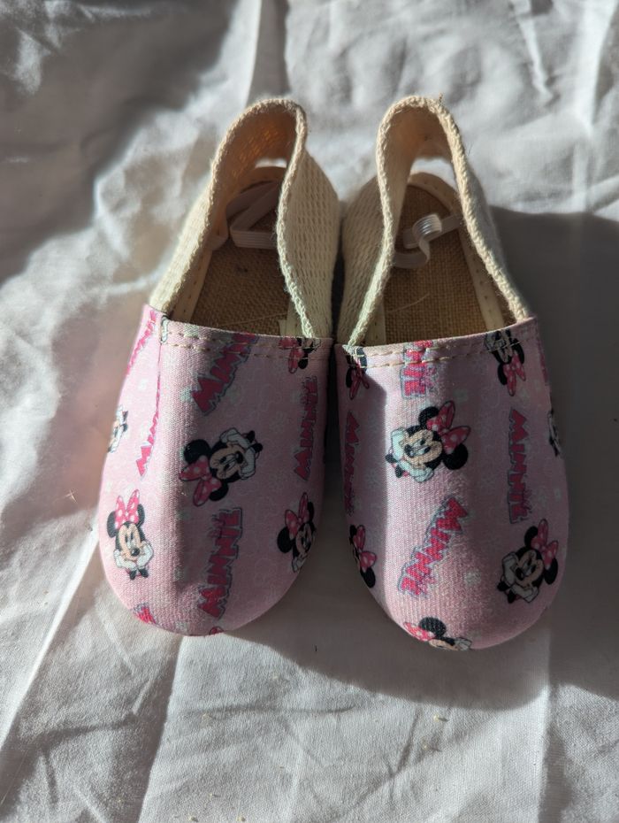 Chaussures Minnie taille 23