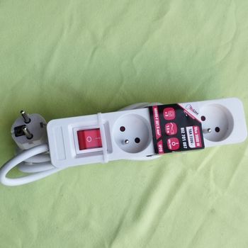 Bloc multiprise 3prises avec interrupteur Lumineux Neuf