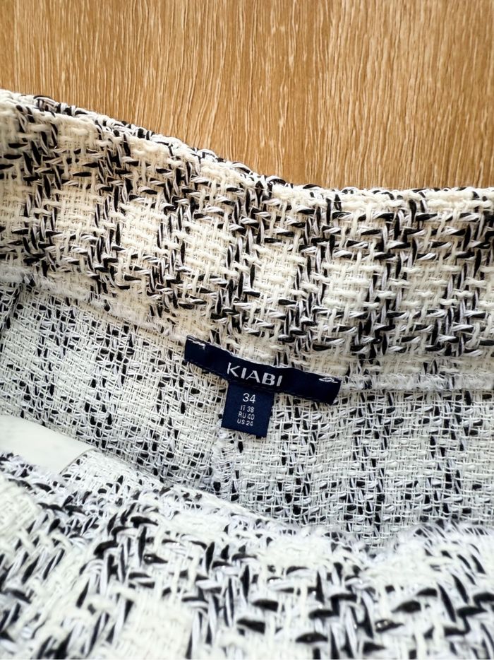 Short taille haute chiné blanc noir kiabi taille 34 XS - photo numéro 3