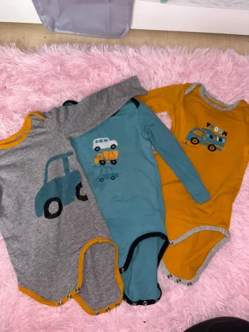 Lot de 3 bodys orchestra 23 mois