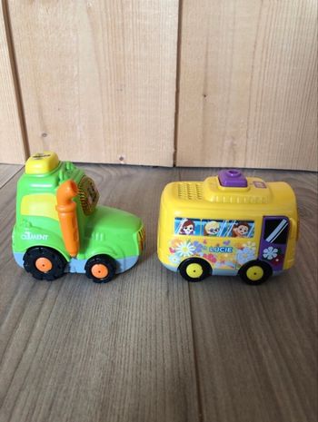 Tut tut bolide Lucie et Clément 