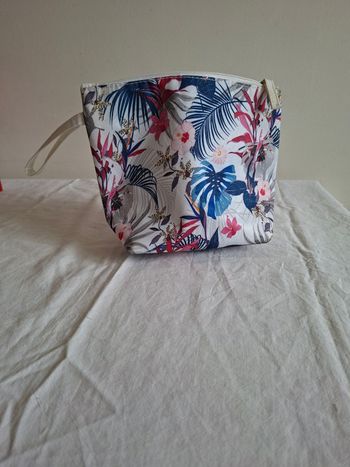 Pochette isotherme Yves Rocher