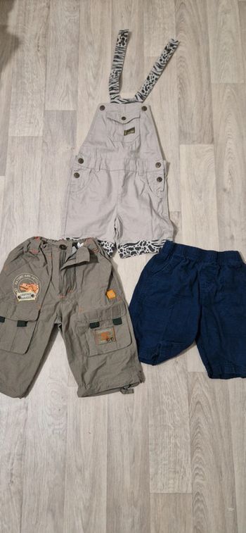 Lot avec short, pantacourf et salopette - 3 ans