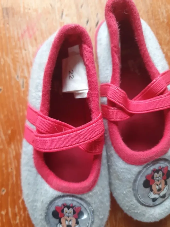 Chaussons minnie - photo numéro 3