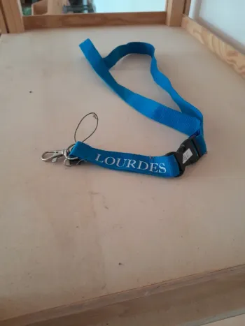 Porte clés bleu