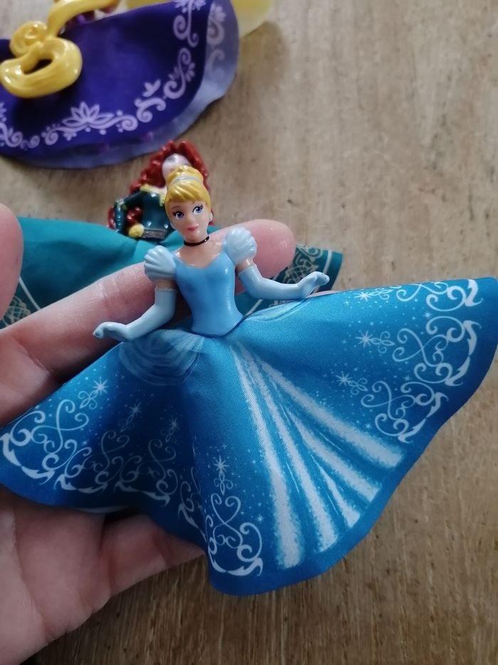 Lot de 4 figurines princesses Disney - photo numéro 5