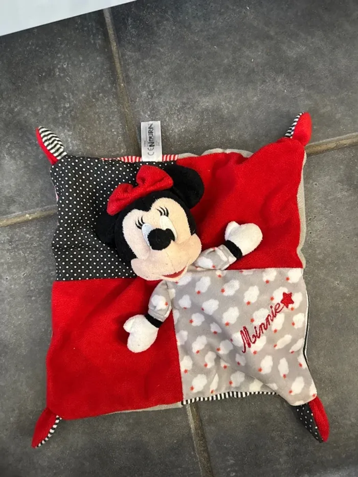 Doudou, enfant - photo numéro 2