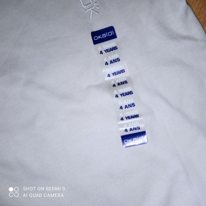 Sous pull neuf 4ans - photo numéro 2