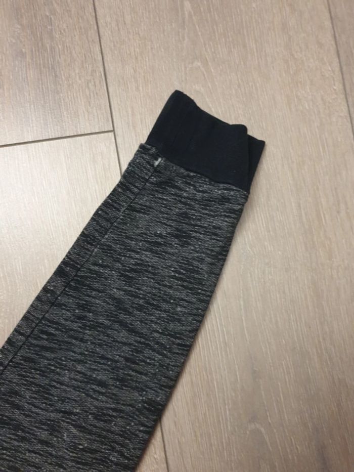 Très beau pull gris et noir. Garçon 14 ans/xs. Marque Kiabi - photo numéro 3
