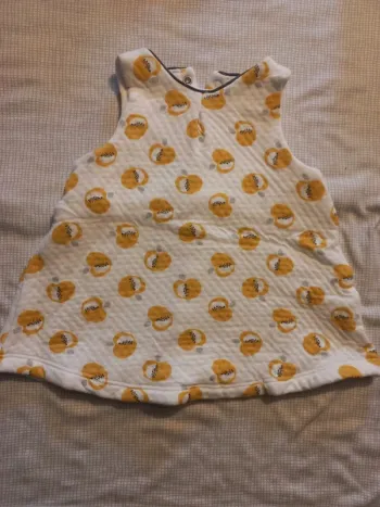 Ensemble gilet et robe molletonnée sans manches 6 mois
