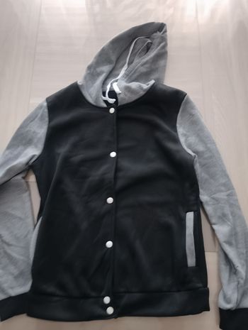 Veste à capuche femme