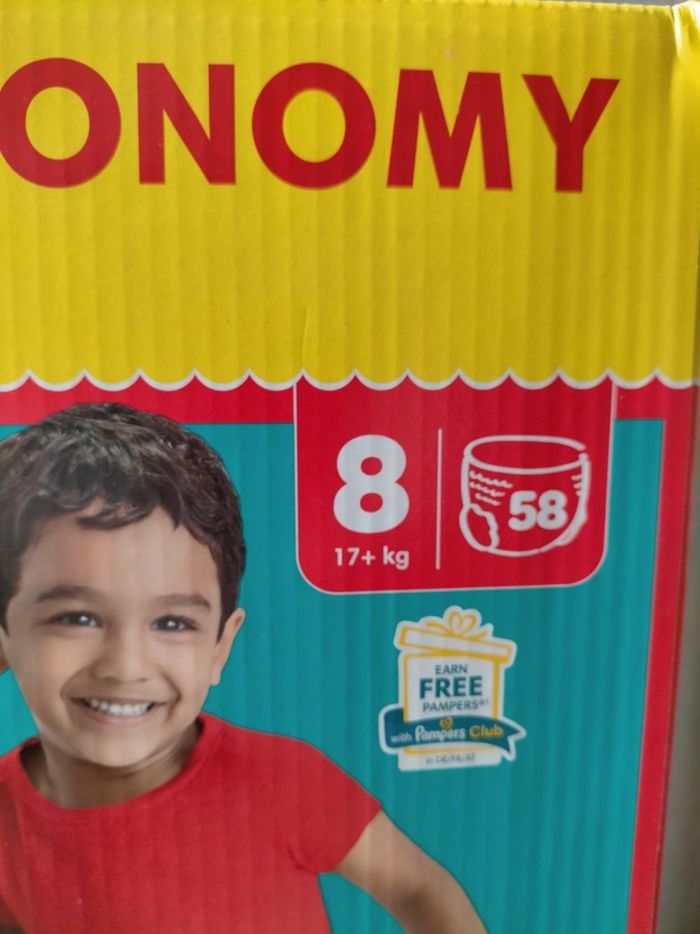 Lot couches pampers baby dry pants taille 8 - photo numéro 2