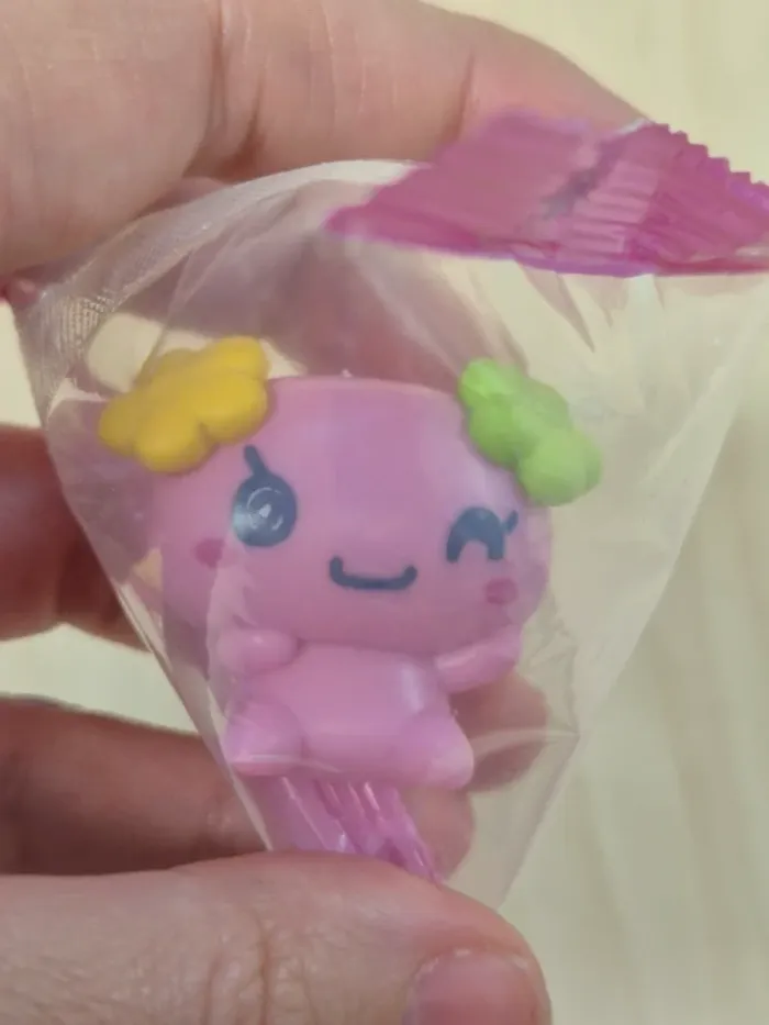 Petite figurine Tamagotchi Violetchi - photo numéro 2