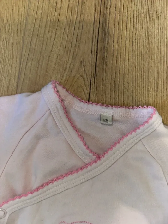Body manches courtes 6 mois - photo numéro 3
