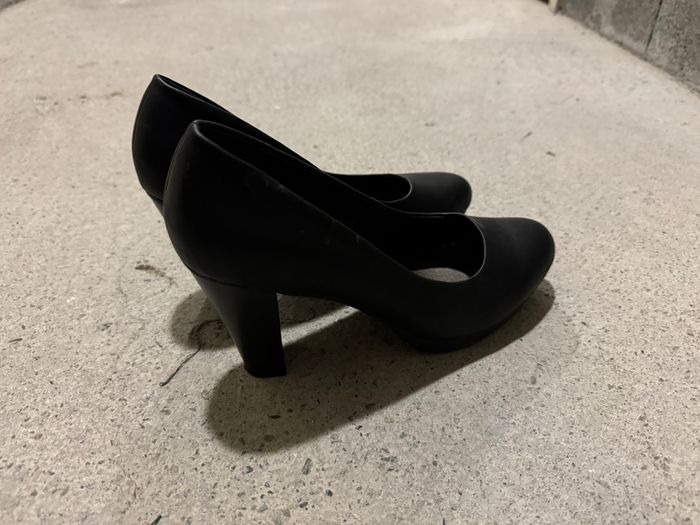 Escarpins noirs - photo numéro 2