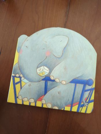 Livre bébé Aldo au supermarché 