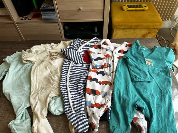 Lot 1 mois garçon - photo numéro 5