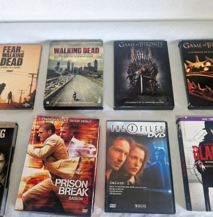 Lot DVD Séries TV Game of Thrones Walking Dead Prison Break - photo numéro 3