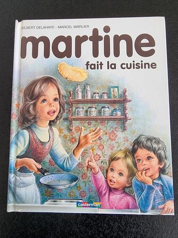 Livre ancien Martine fait la cuisine