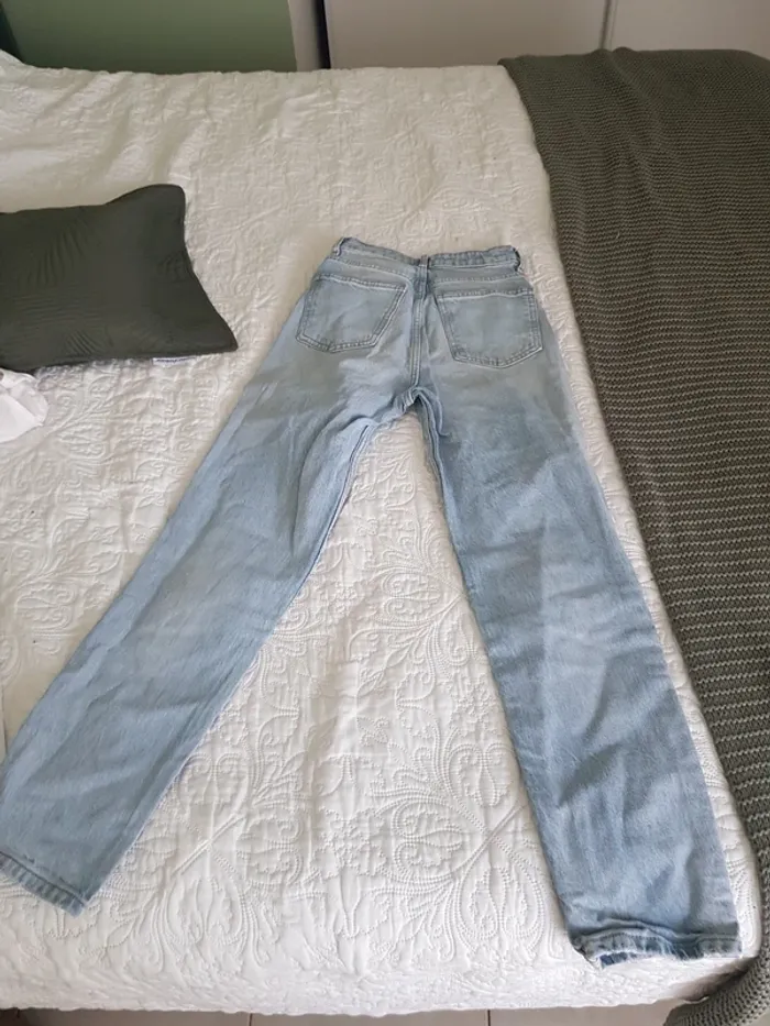 Jeans zara bleu - photo numéro 4