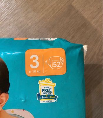 couches Pampers baby-dry