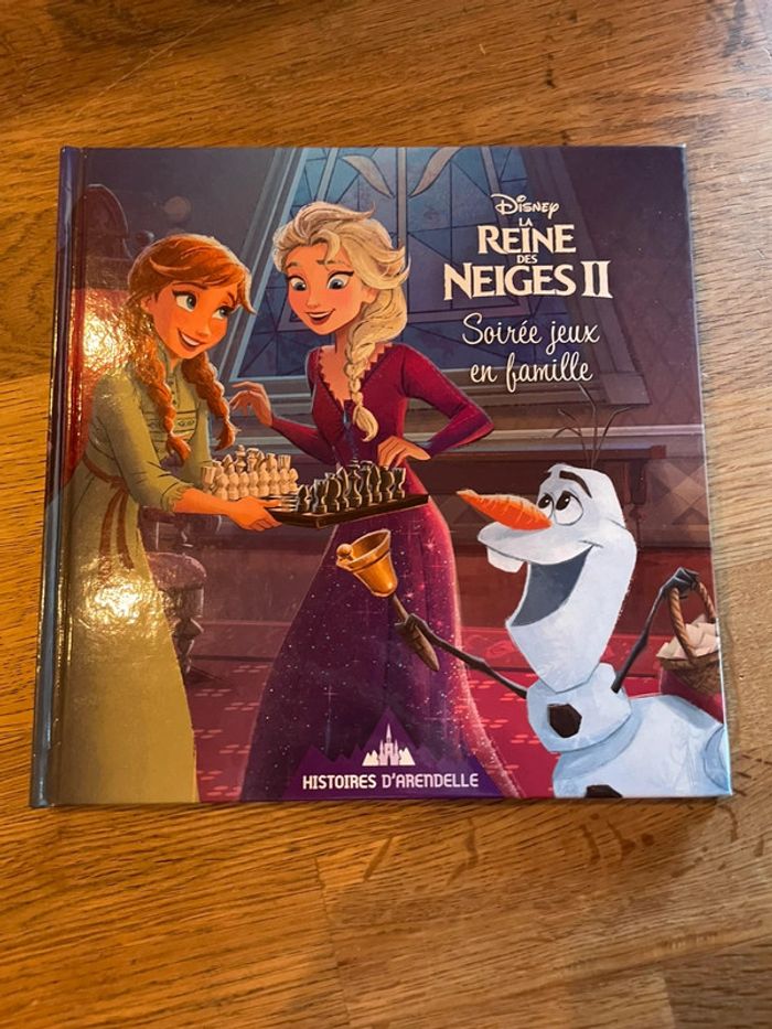 Livre Disney Histoire d’Arendelle La reine des neiges 2 Soirée jeux en famille