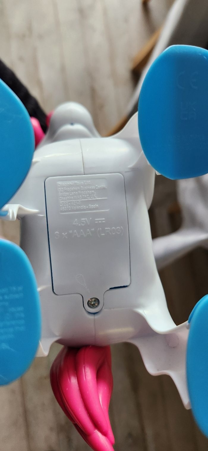 Licorne avec corne lumineuse et différents sons inclus - photo numéro 4